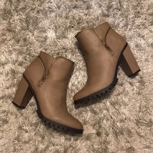 Charlotte Russe Ankle Booties-TAUPE